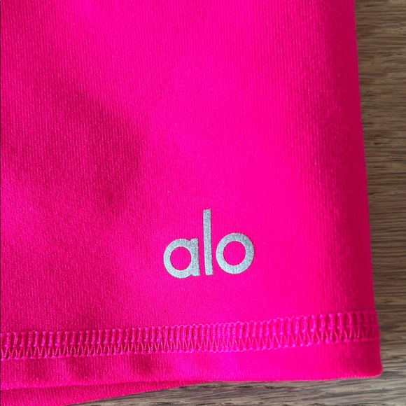 ALO Yoga Women's Bright Pink Bike Shorts - Picture 2 of 4